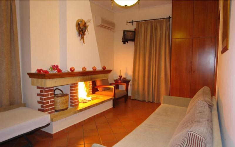 Hotel Xenonas Chrisso Delfi Esterno foto