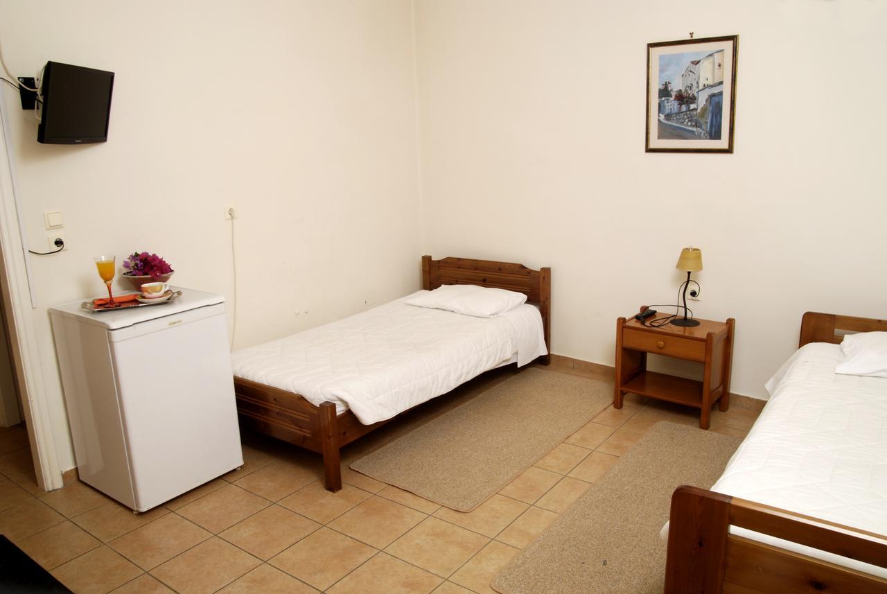 Hotel Xenonas Chrisso Delfi Esterno foto