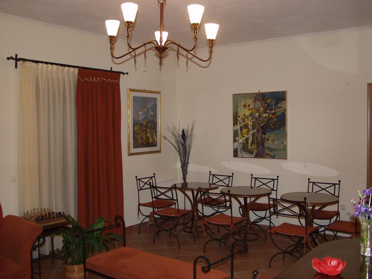 Hotel Xenonas Chrisso Delfi Esterno foto
